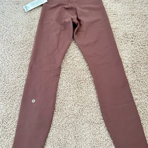 Lululemon Wunder Train HR 25” in Java Size 6